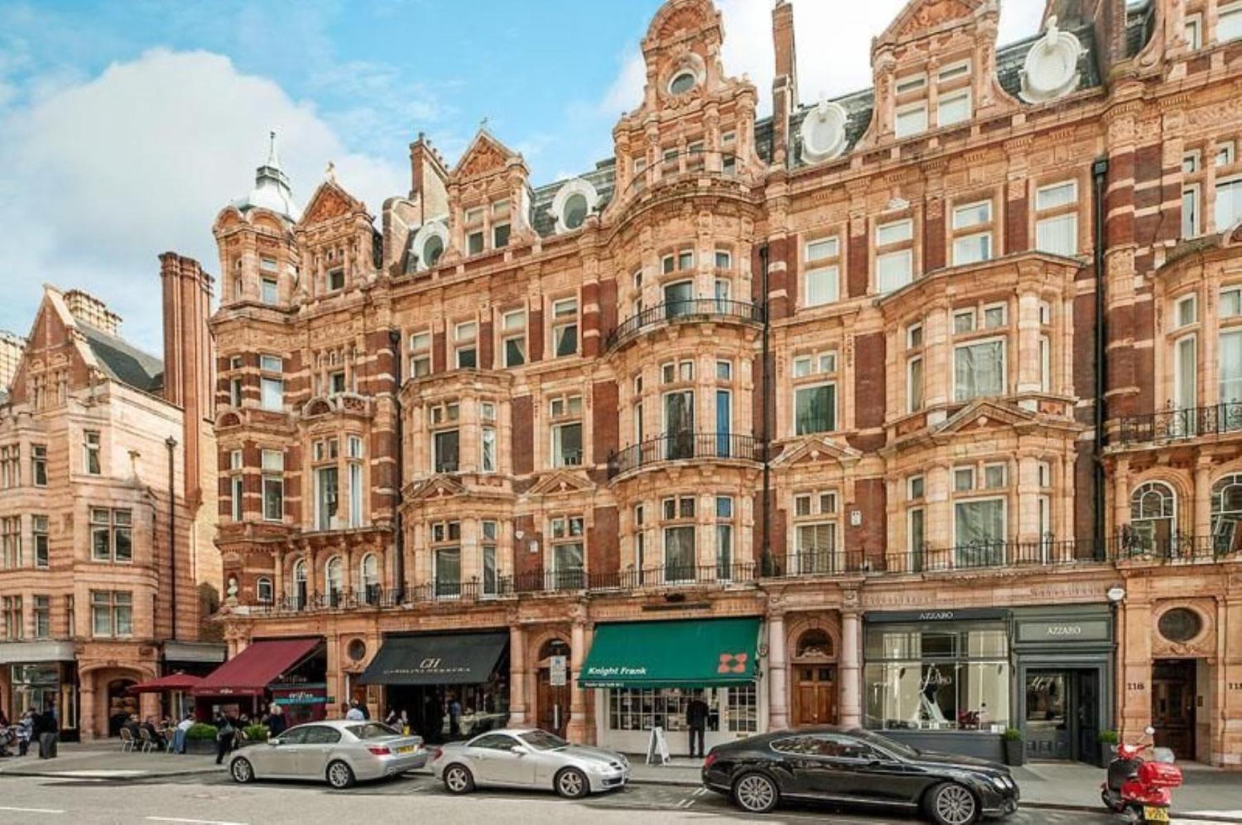 Lux, Large Central Mayfair Location Flat Londra